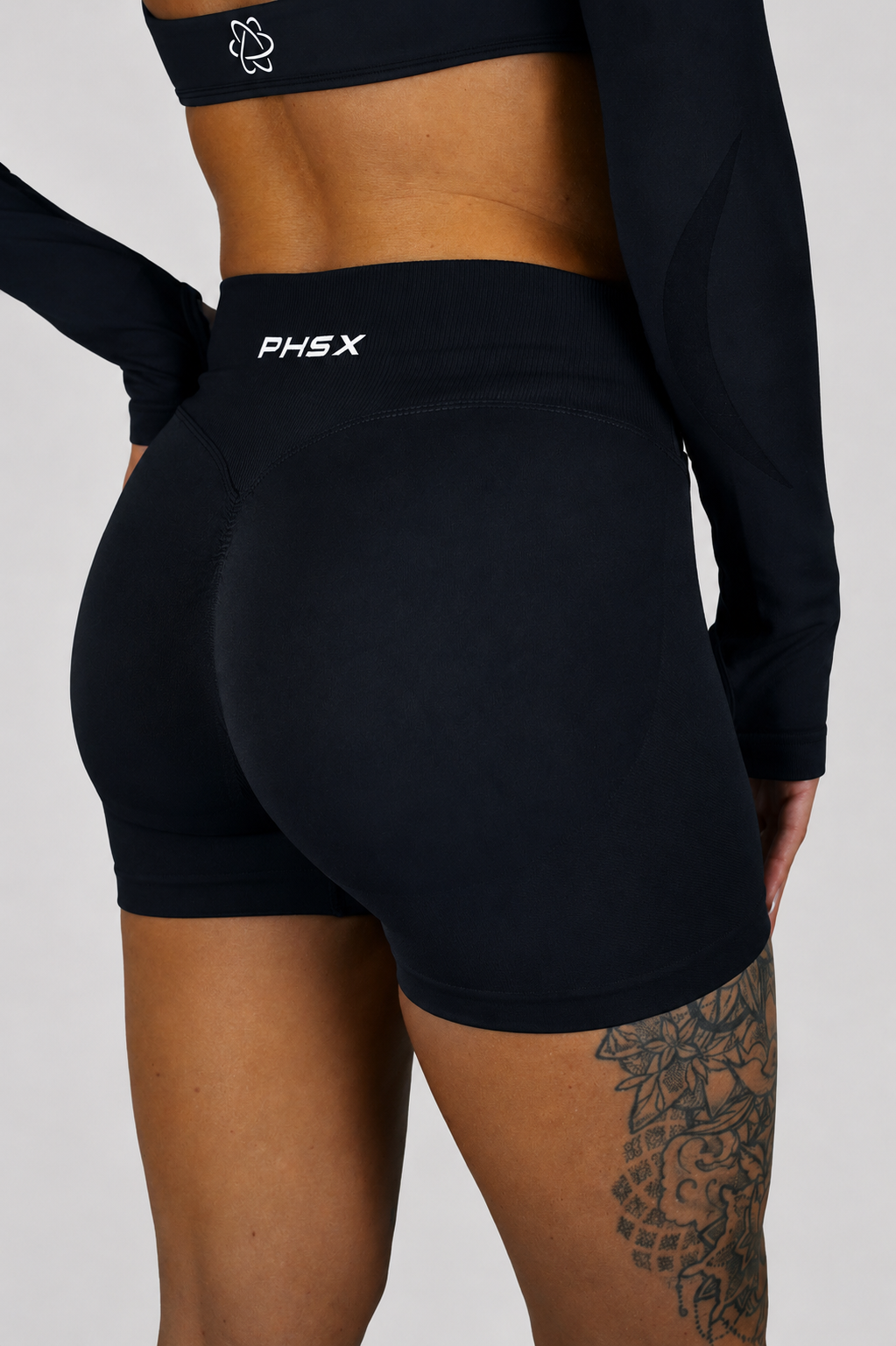 EVOLVE SHORT BLACK