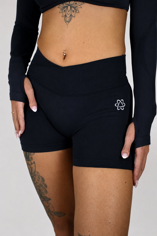 EVOLVE SHORT BLACK