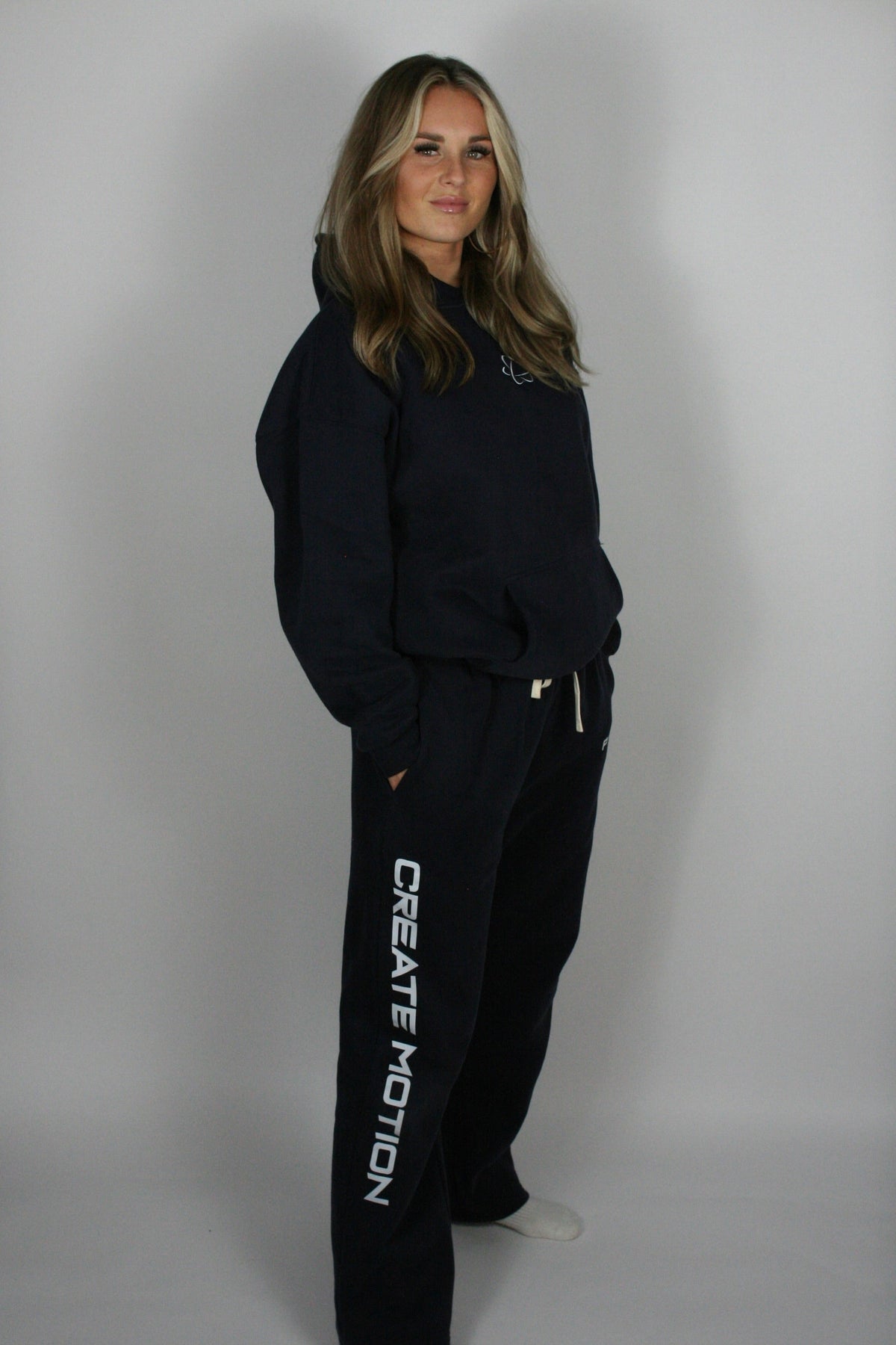 HOODIE ONYX BLACK
