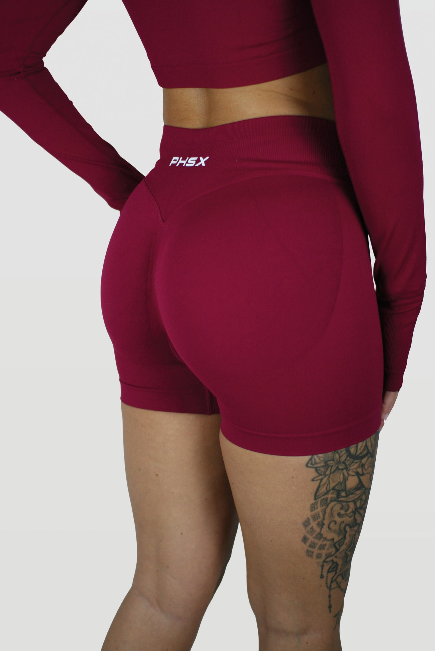 ACTIVE+ SHORT WINTERBERRY