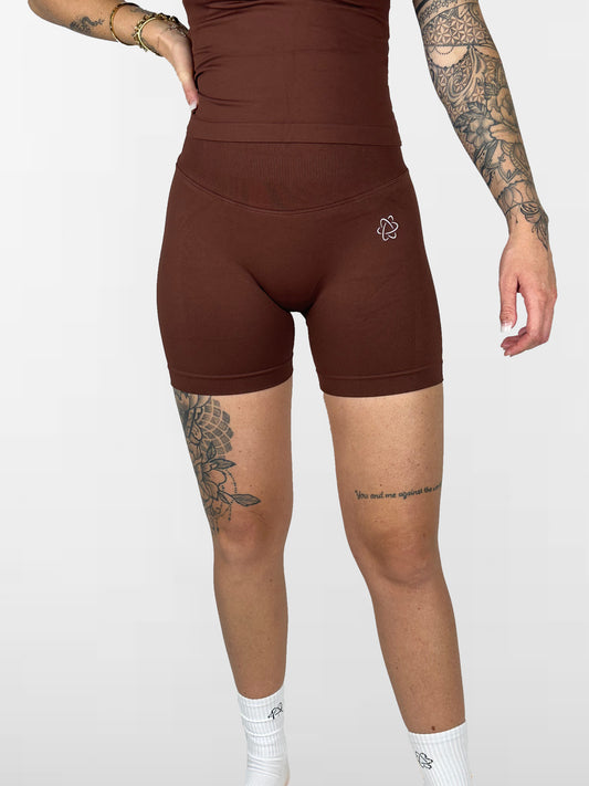 SHORT BROWN