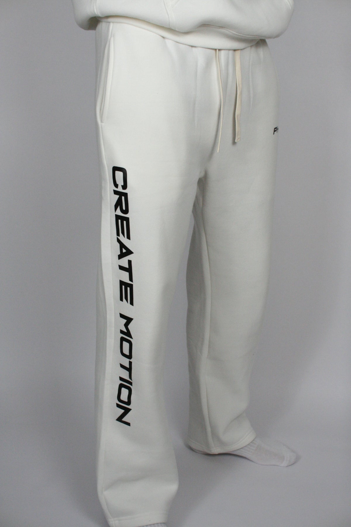 JOGGER IVORY WHITE