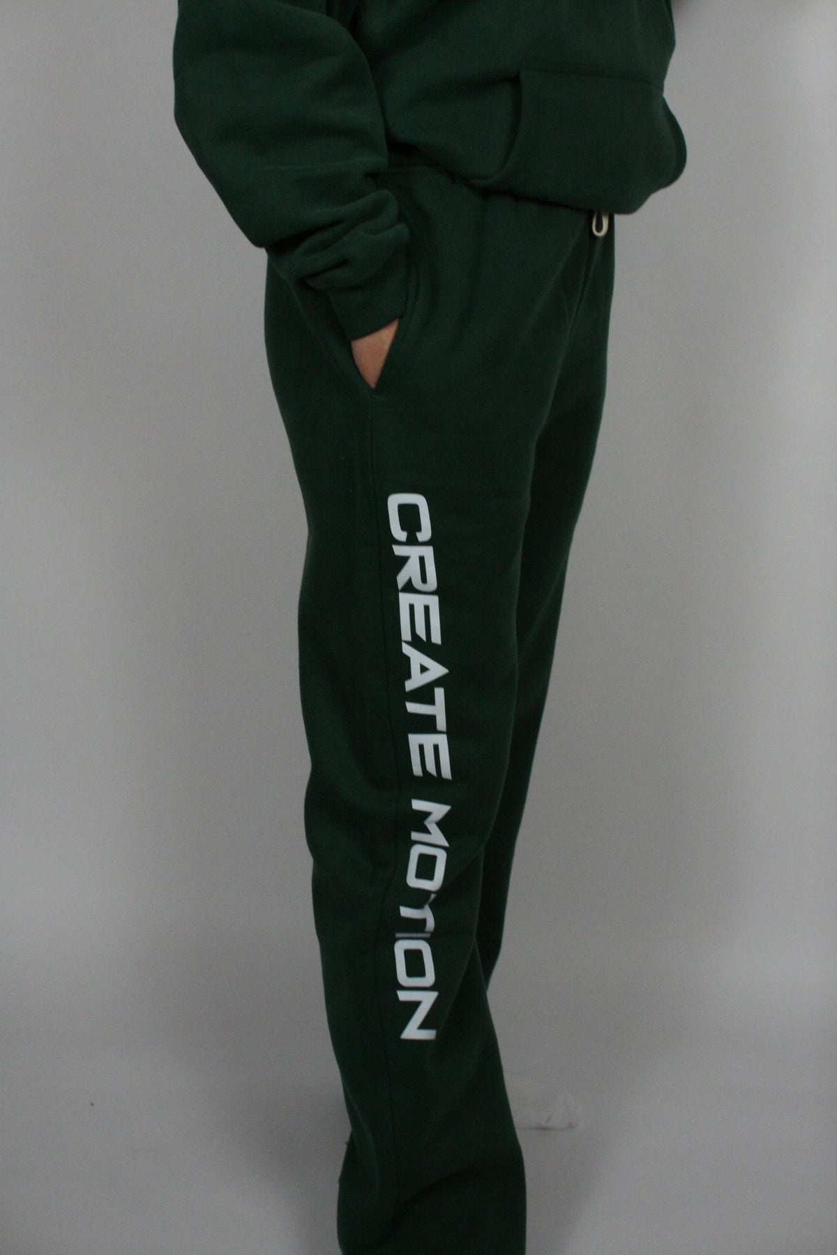 JOGGER EMERALD GREEN